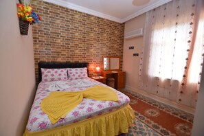 Habitación doble económica | Caja de seguridad en la habitación y wifi gratis