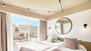 Double Room, Terrace (Jacuzzi, Bed & Unlimited Brunch) | Laptop workspace, blackout drapes, iron/ironing board (on request) - tent Capi Playa (Palma de Mallorca)