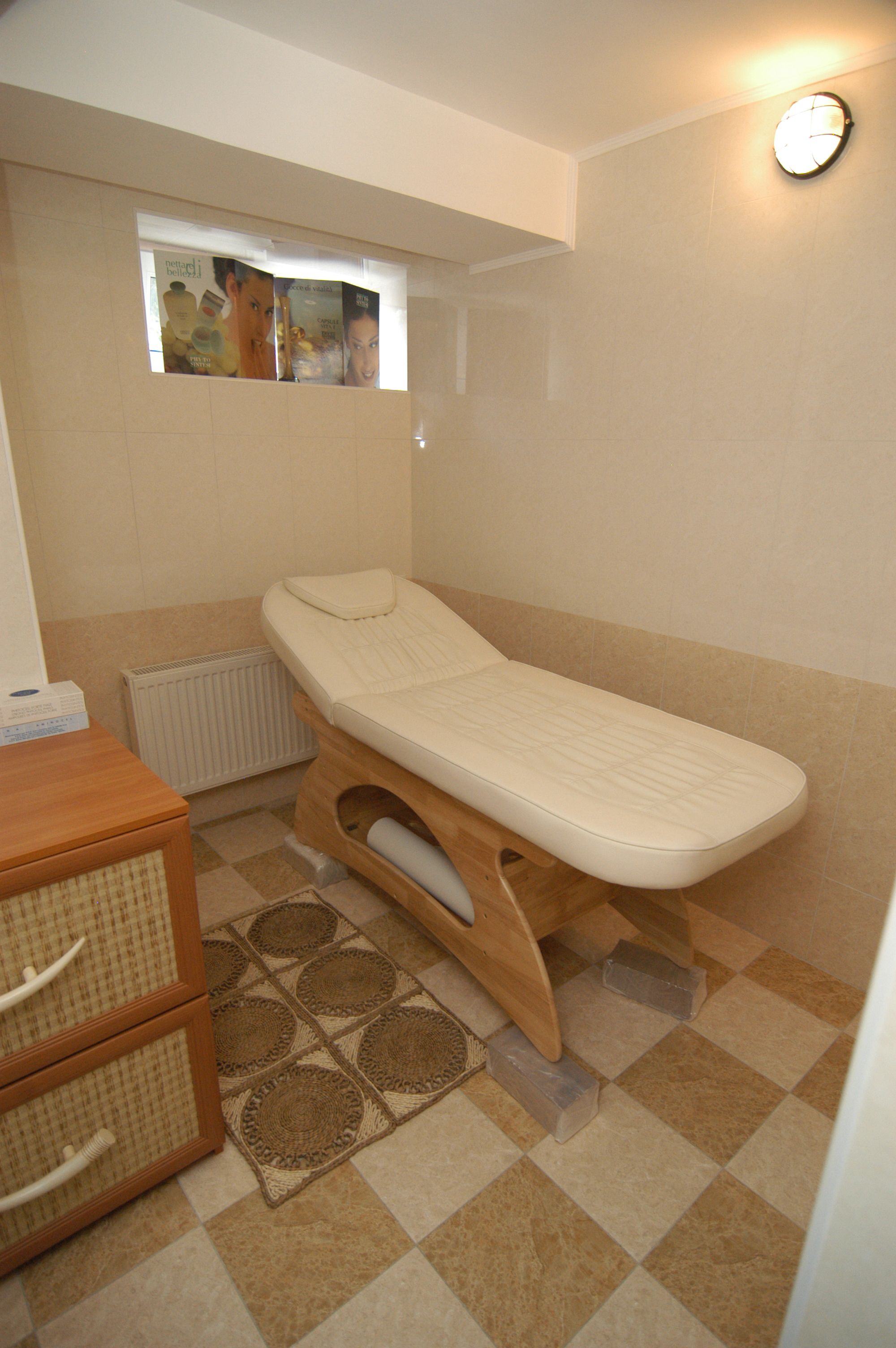 Photo - Manhattan Hotel & Restaurant