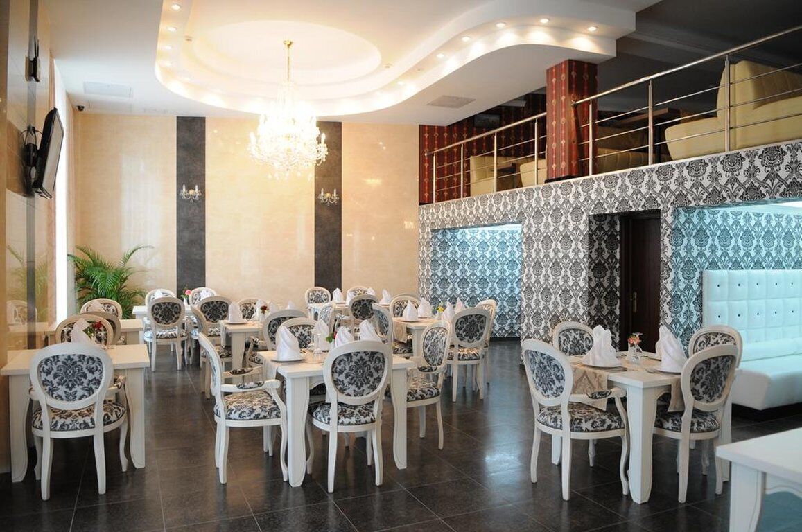 Photo - Manhattan Hotel & Restaurant