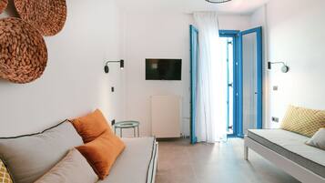 Duplex Superior - havsutsikt | Vardagsrum | 21-tums platt-tv med satellitkanaler och tv