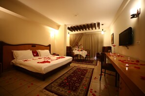 Egyptian cotton sheets, premium bedding, minibar, in-room safe - Canari de Byblos (Byblos)