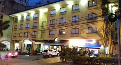 Hotel Pinares Plaza