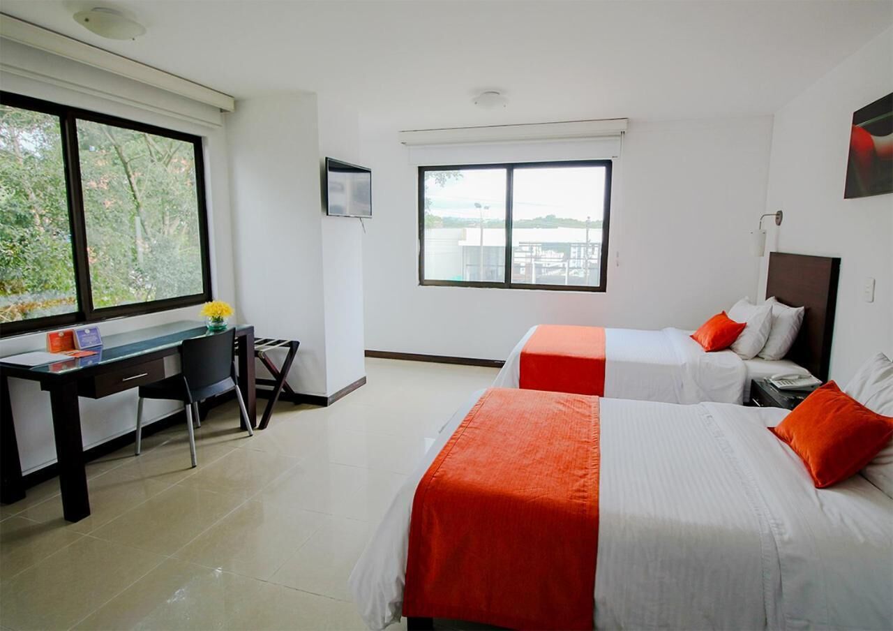 Foto - Hotel Pinares Plaza