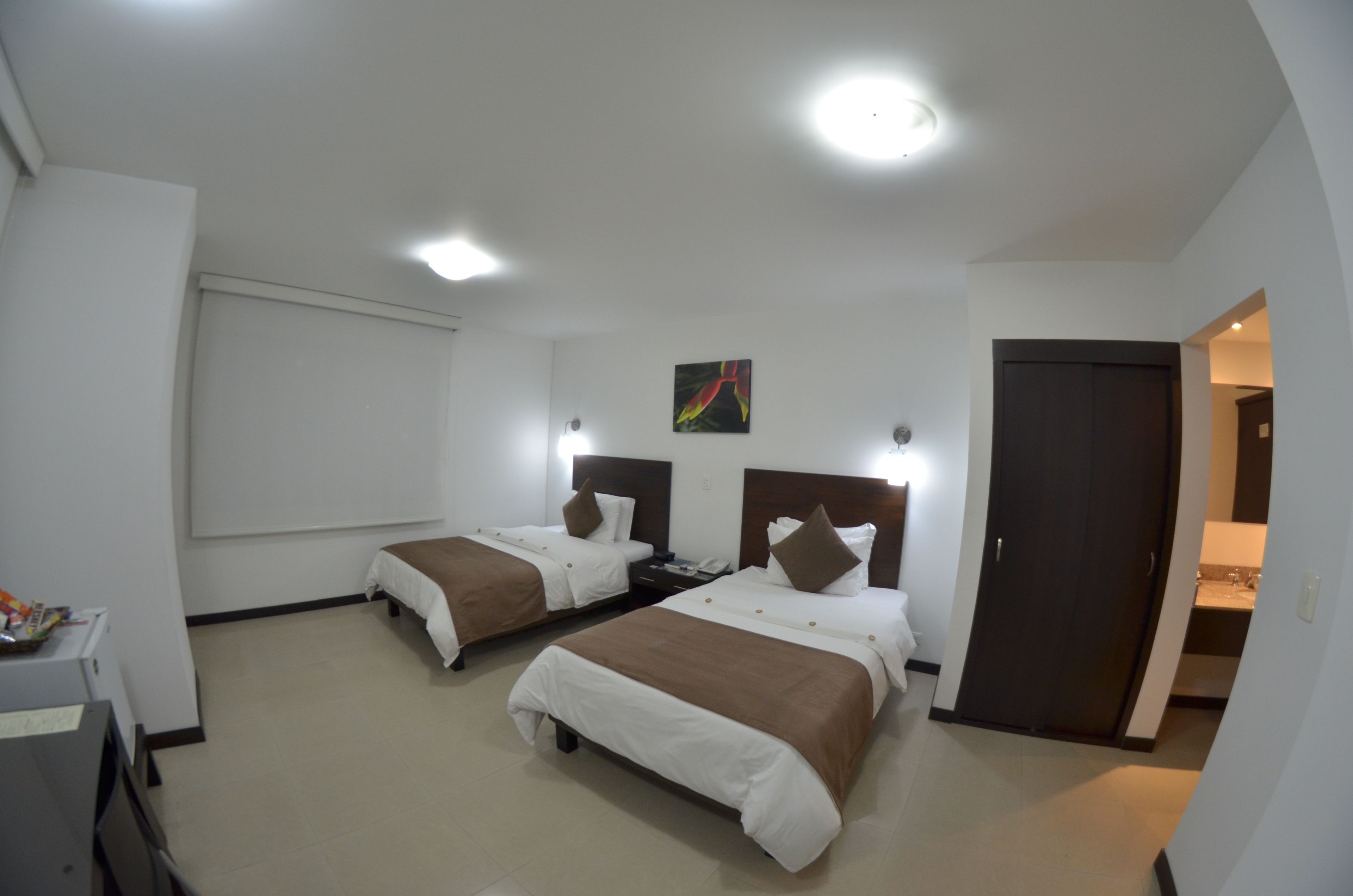 twin room | 1 bedroom, premium bedding, minibar, in-room safe