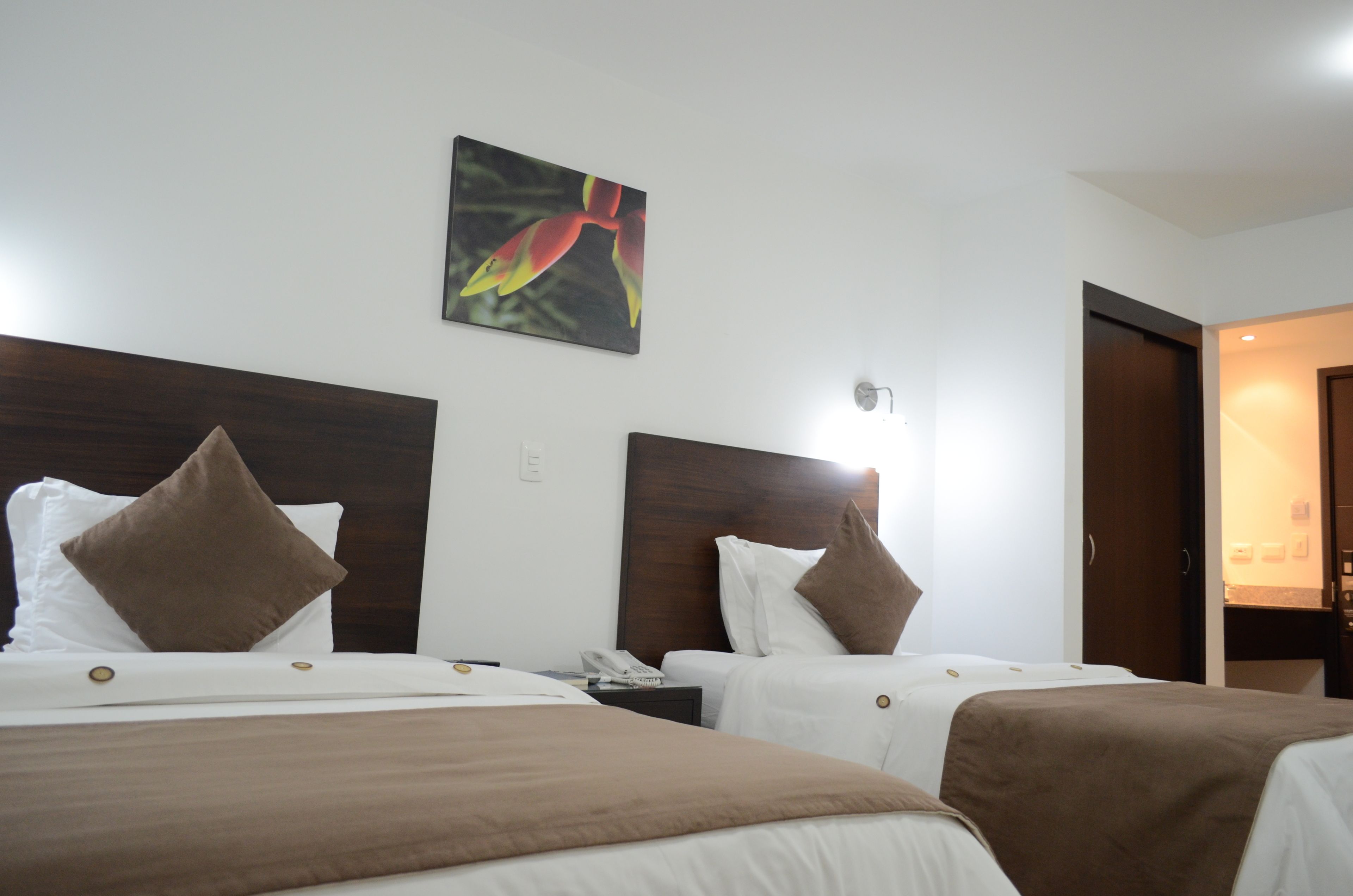 twin room | 1 bedroom, premium bedding, minibar, in-room safe
