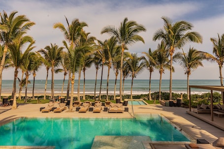 Outdoor pool, sun loungers