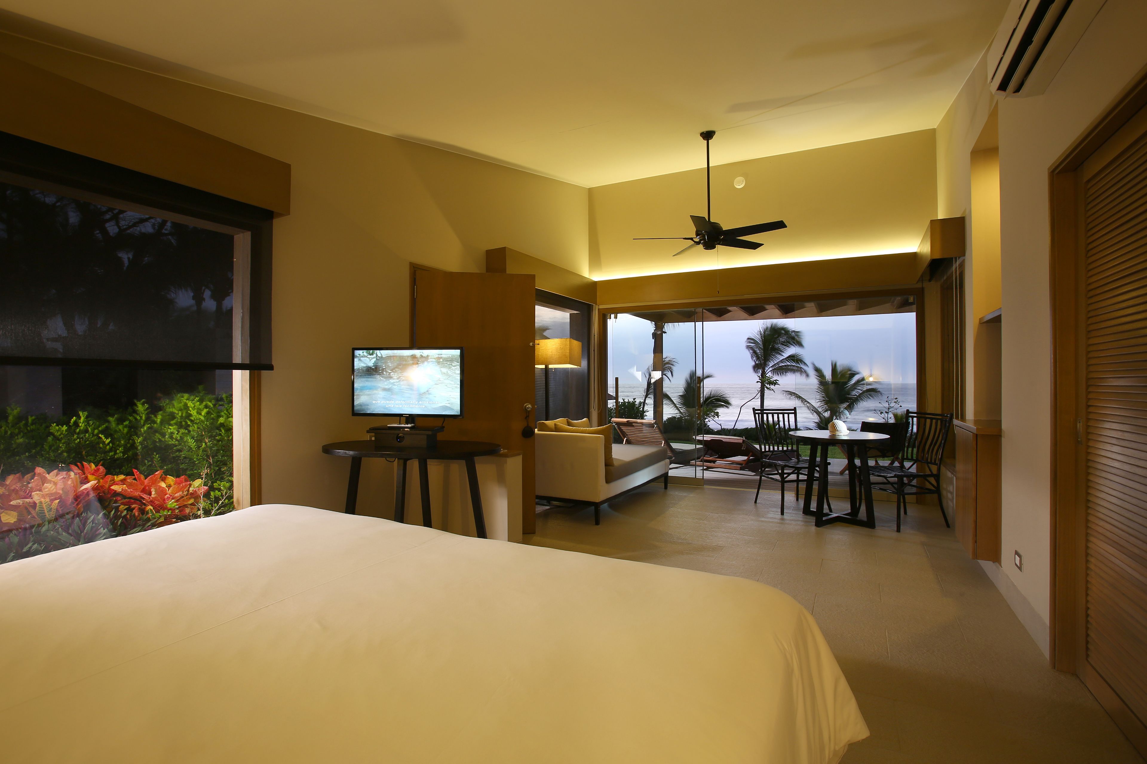 superior double room, garden view | 1 bedroom, minibar, in-room safe, desk