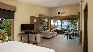 Deluxe Double Room, Garden View | Premium bedding, minibar, in-room safe, blackout curtains