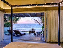 Beachfront Suite with Dip Pool | Terrace/patio
