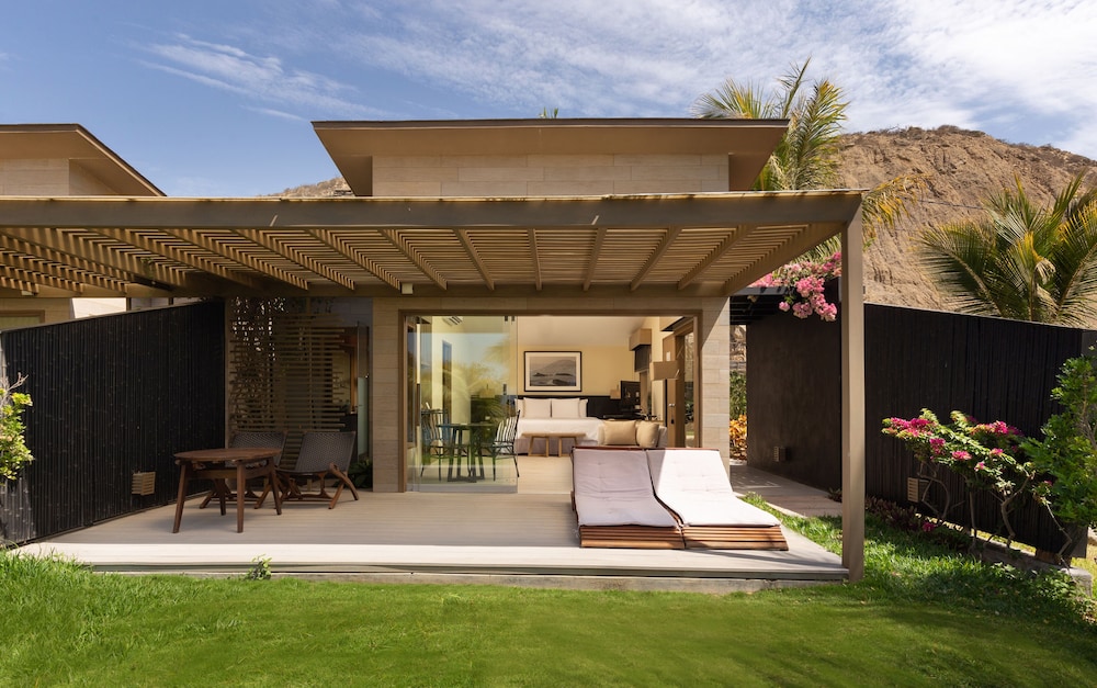 Arennas Máncora by null