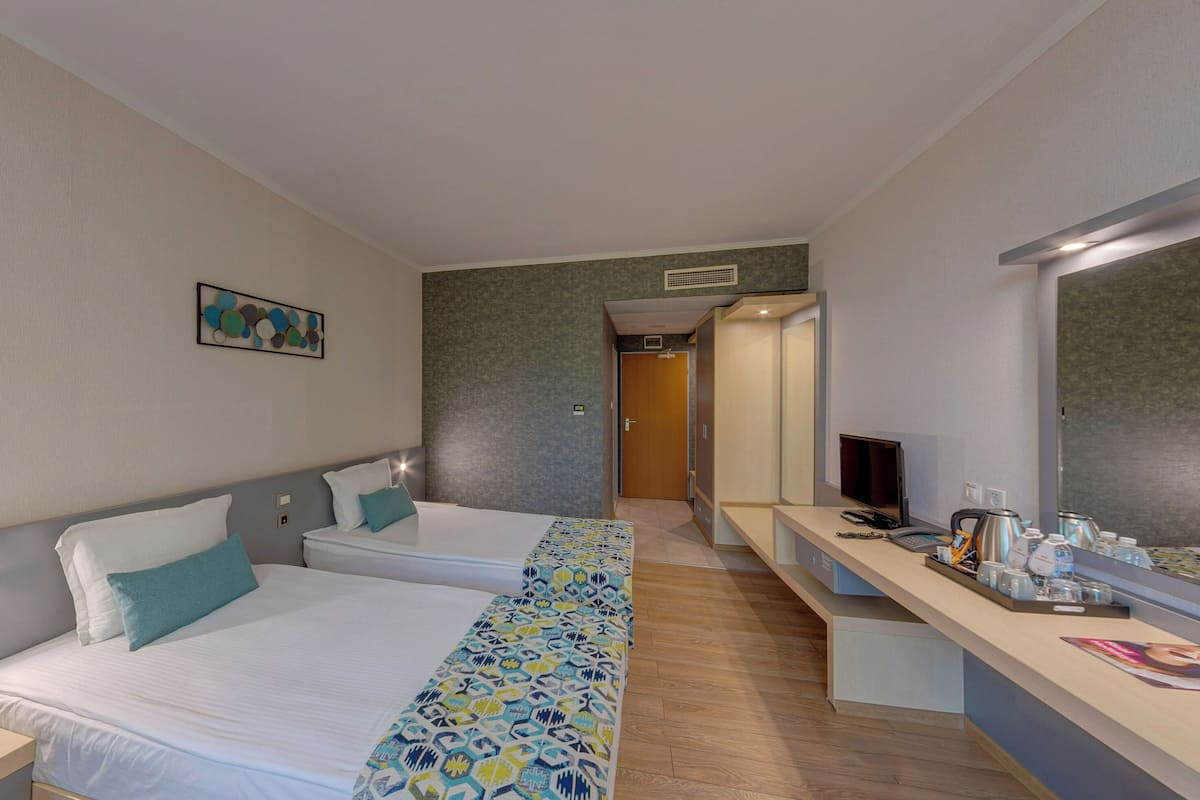 Standard Room | 1 soverom, minibar, safe på rommet og skrivebord