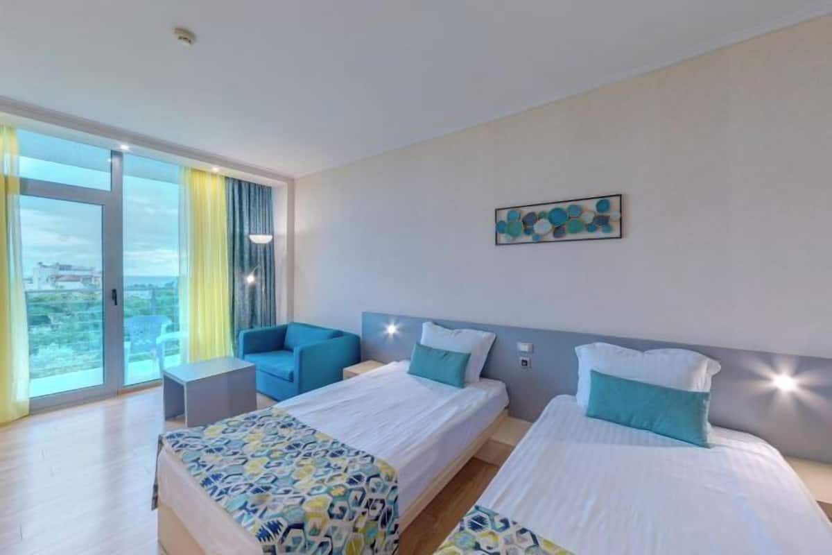 1 bedroom, minibar, in-room safe, desk