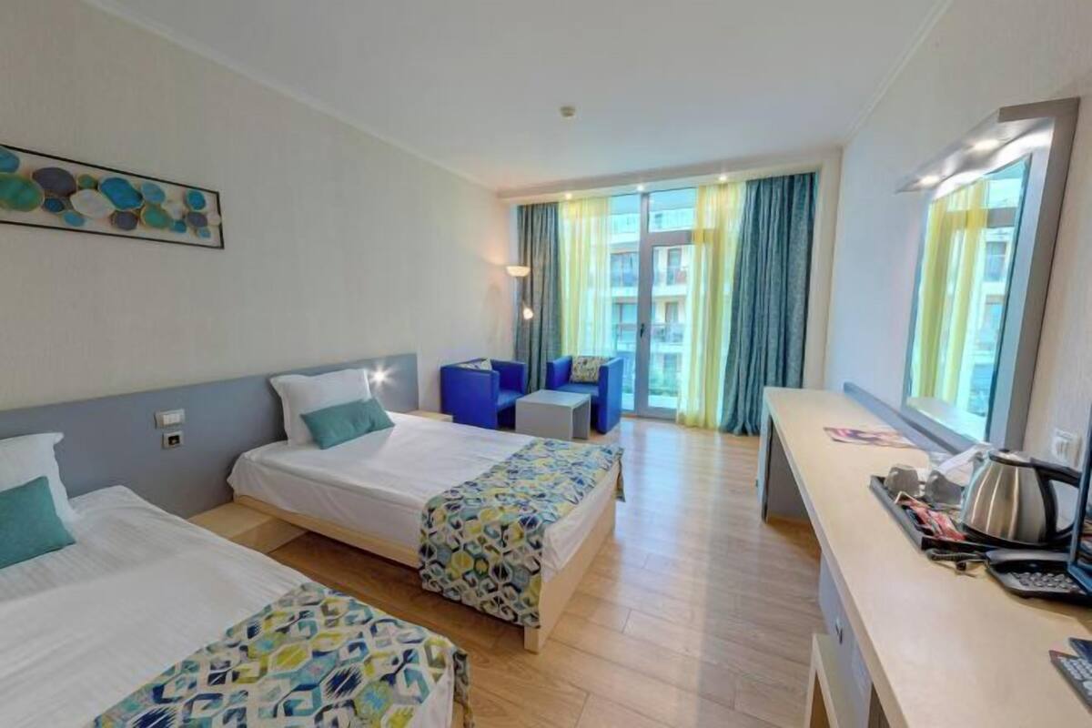 1 bedroom, minibar, in-room safe, desk