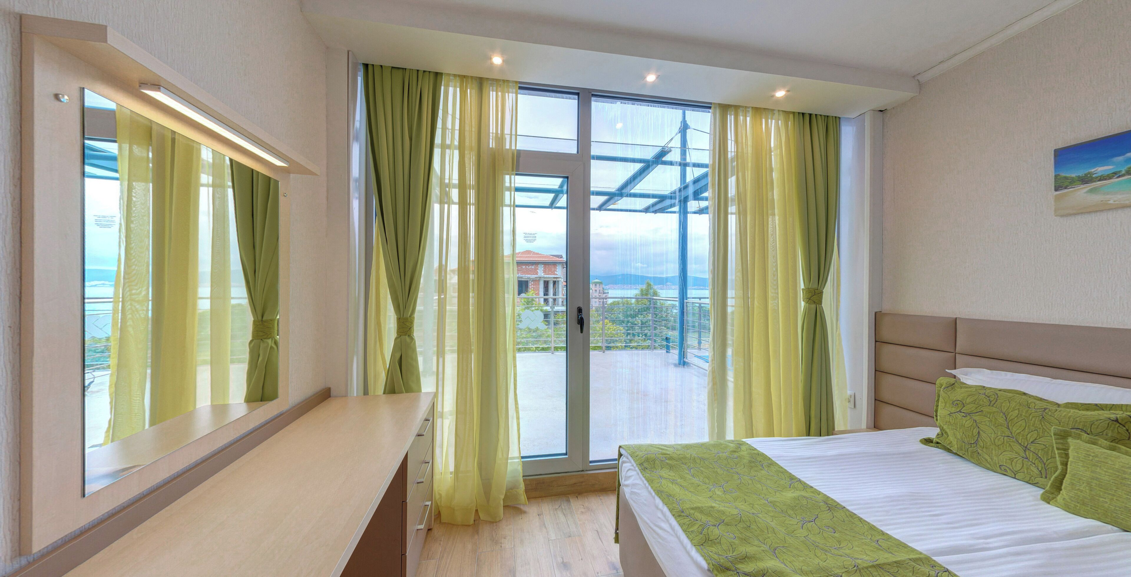 Appartement | 1 slaapkamer, een minibar, een kluis op de kamer, een bureau