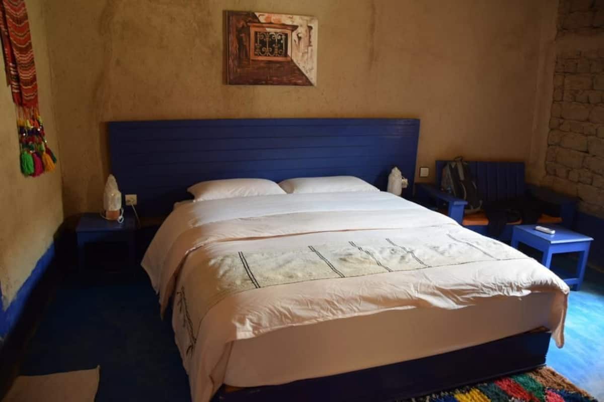 Premium bedding, blackout drapes, soundproofing, WiFi (free)