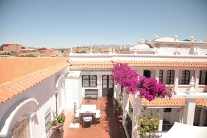 Porch - Hotel de Su Merced (Sucre)