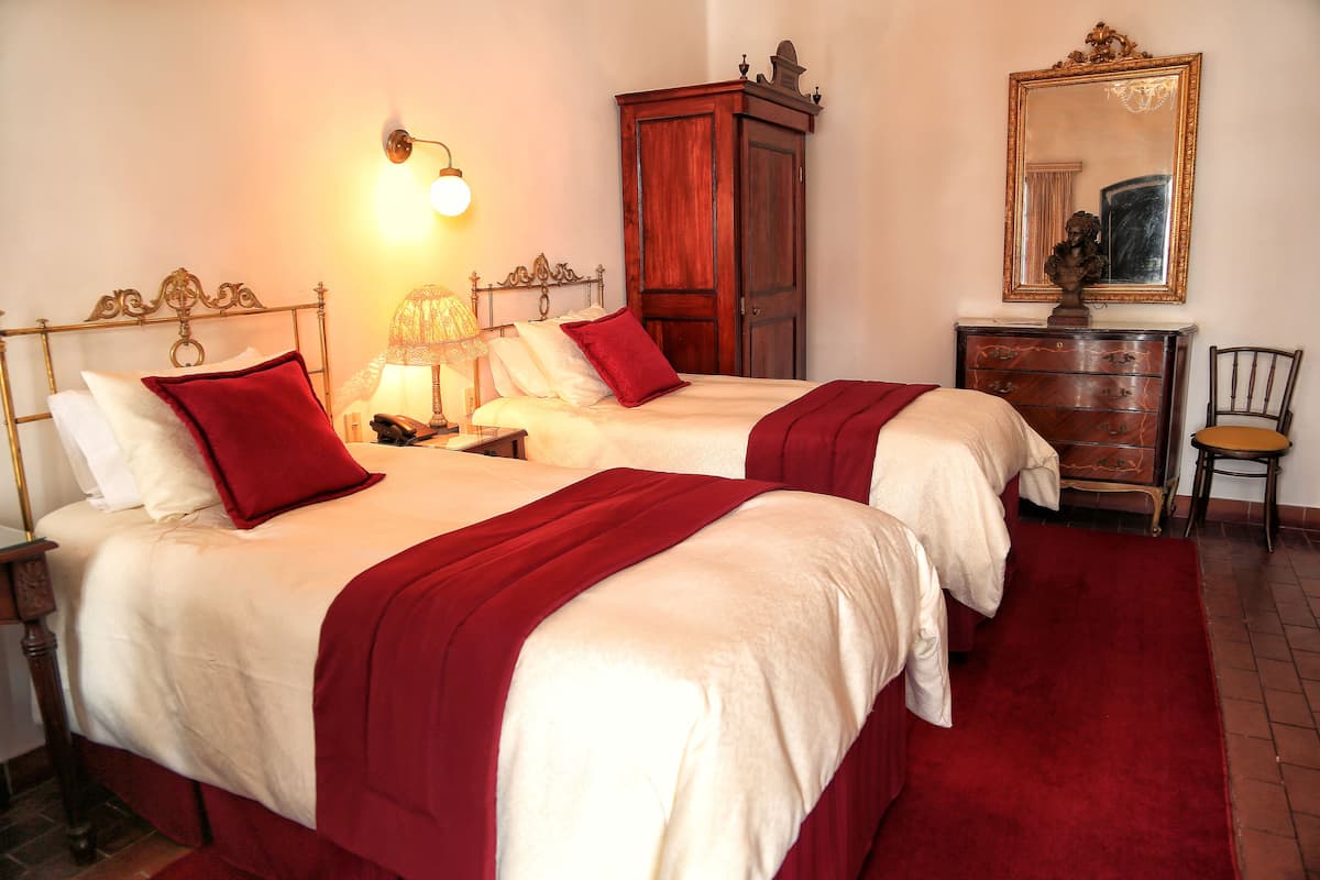 Deluxe Twin Room, 1 Bedroom, Private Bathroom