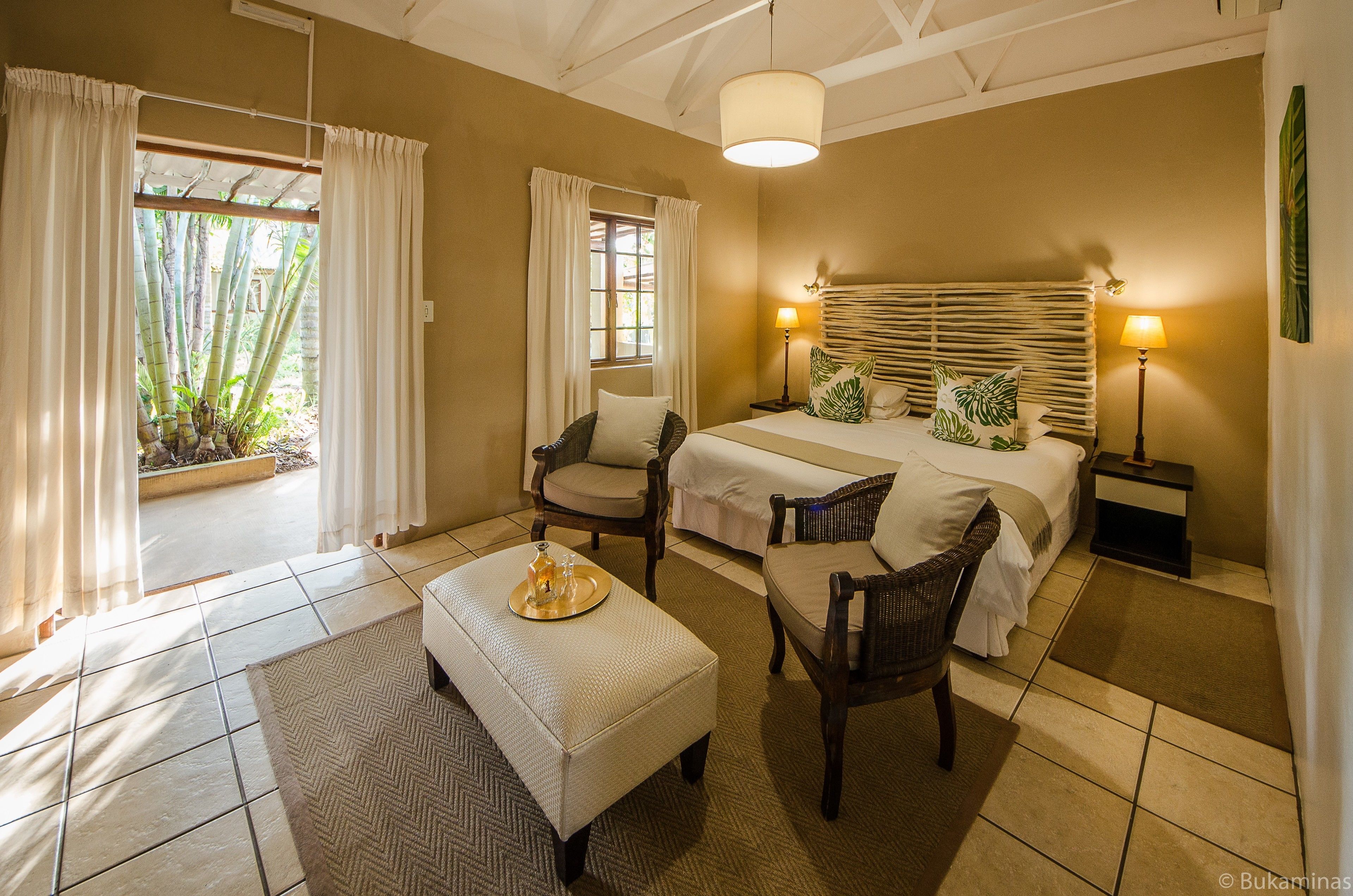 Signature Double or Twin Room, 1 Bedroom, Ensuite, Poolside | Premium bedding, minibar, in-room safe, bed sheets