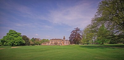 Tracy Park Hotel and Country Club