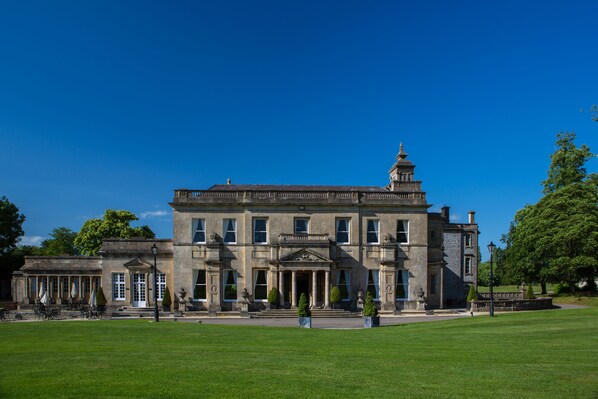 Front of property - Tracy Park Hotel and Country Club (Bristol)