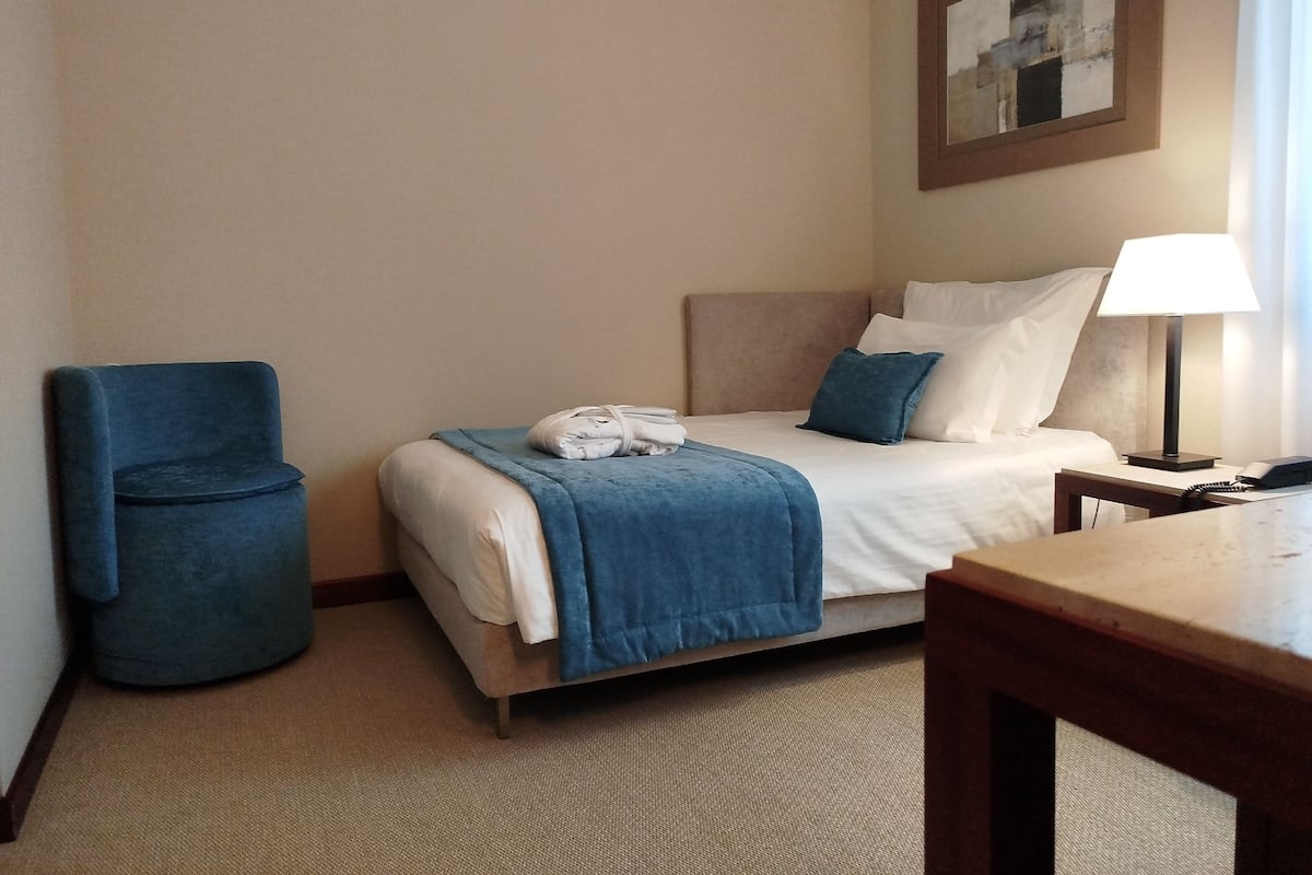 Klassieke eenpersoonskamer | 1 slaapkamer, luxe beddengoed, donzen dekbedden