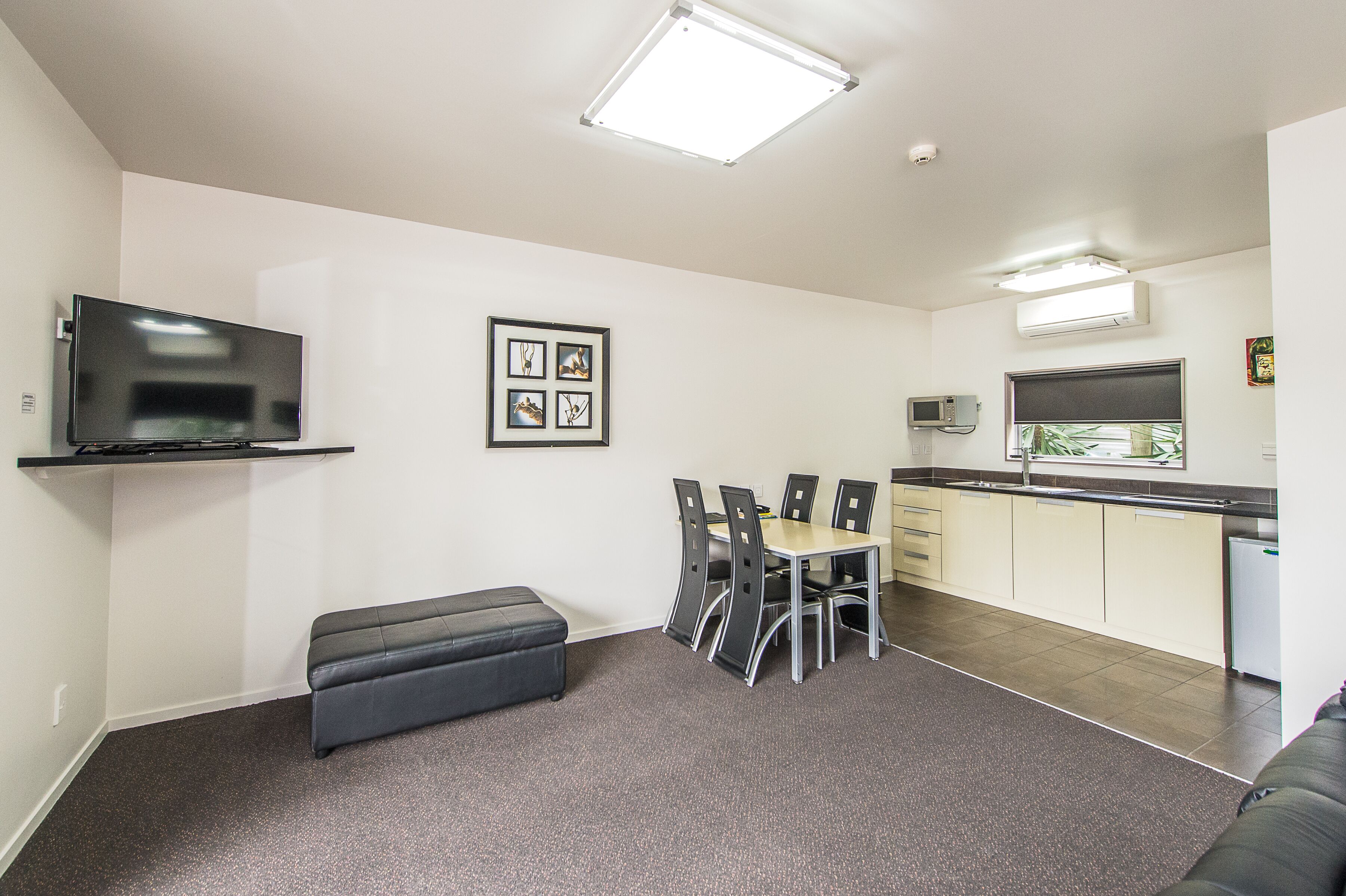 Family Unit, 2 Bedrooms | Private kitchen | Fridge, microwave, coffee/tea maker, electric kettle