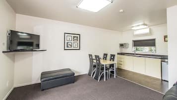 Family Unit, 2 Bedrooms | Private kitchen | Fridge, microwave, coffee/tea maker, electric kettle