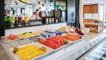 Free daily continental breakfast