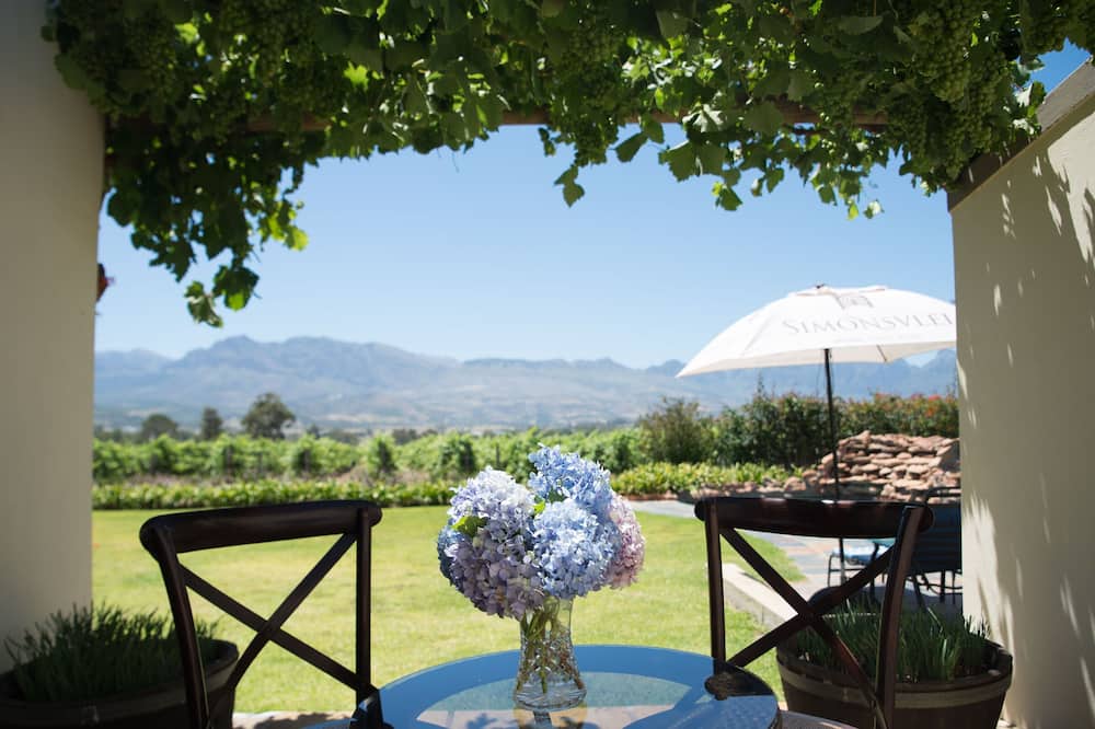 CANA Vineyard Guesthouse