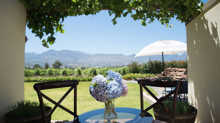 CANA Vineyard Guesthouse