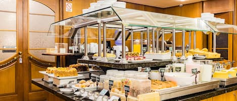 Petit déjeuner buffet