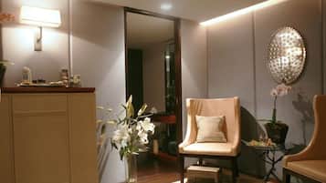 Salas de tratamiento o masaje y masajes