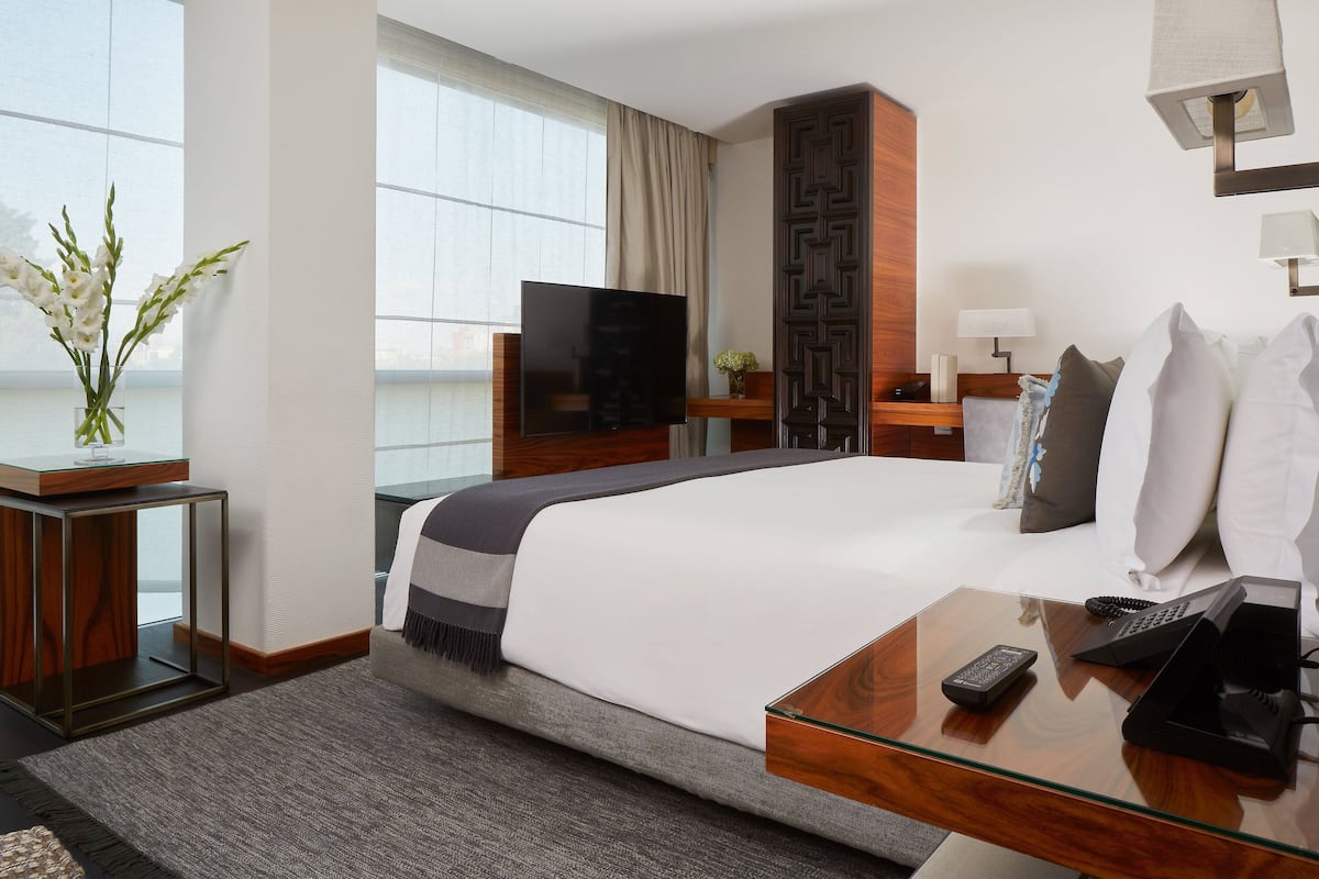 Grand-Zimmer, 1 King-Bett, Nichtraucher | Hochwertige Bettwaren, Minibar, Zimmersafe, individuell dekoriert