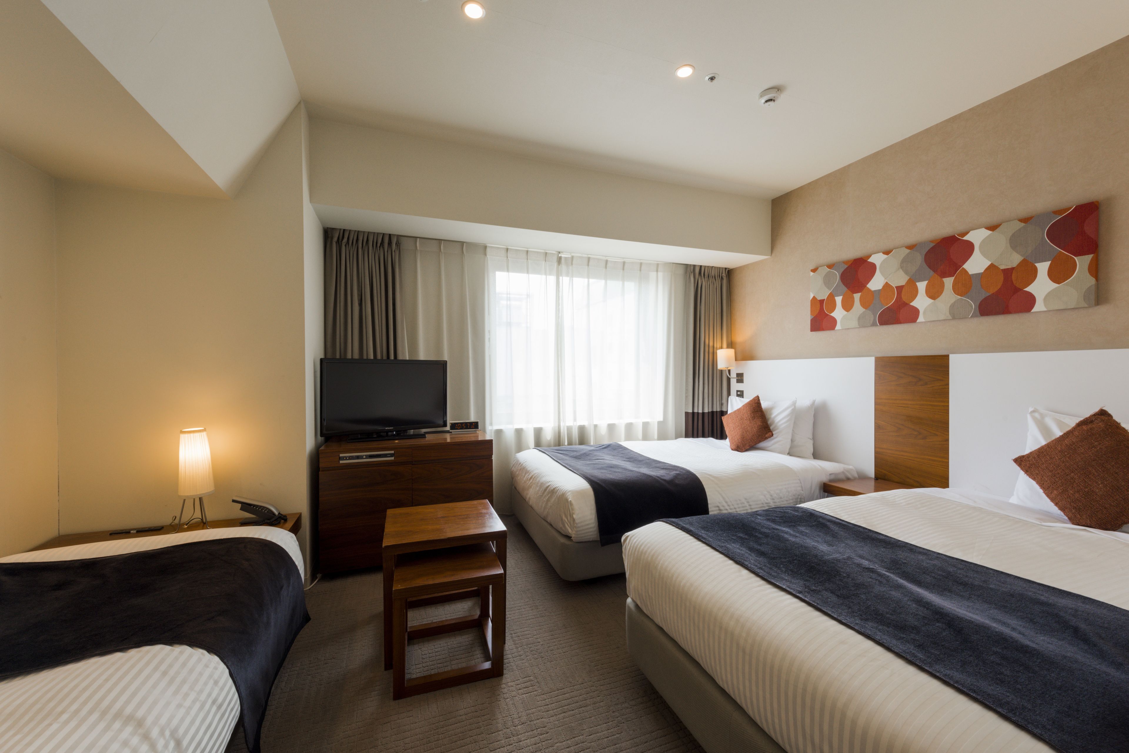 1 bedroom, in-room safe, desk, blackout curtains