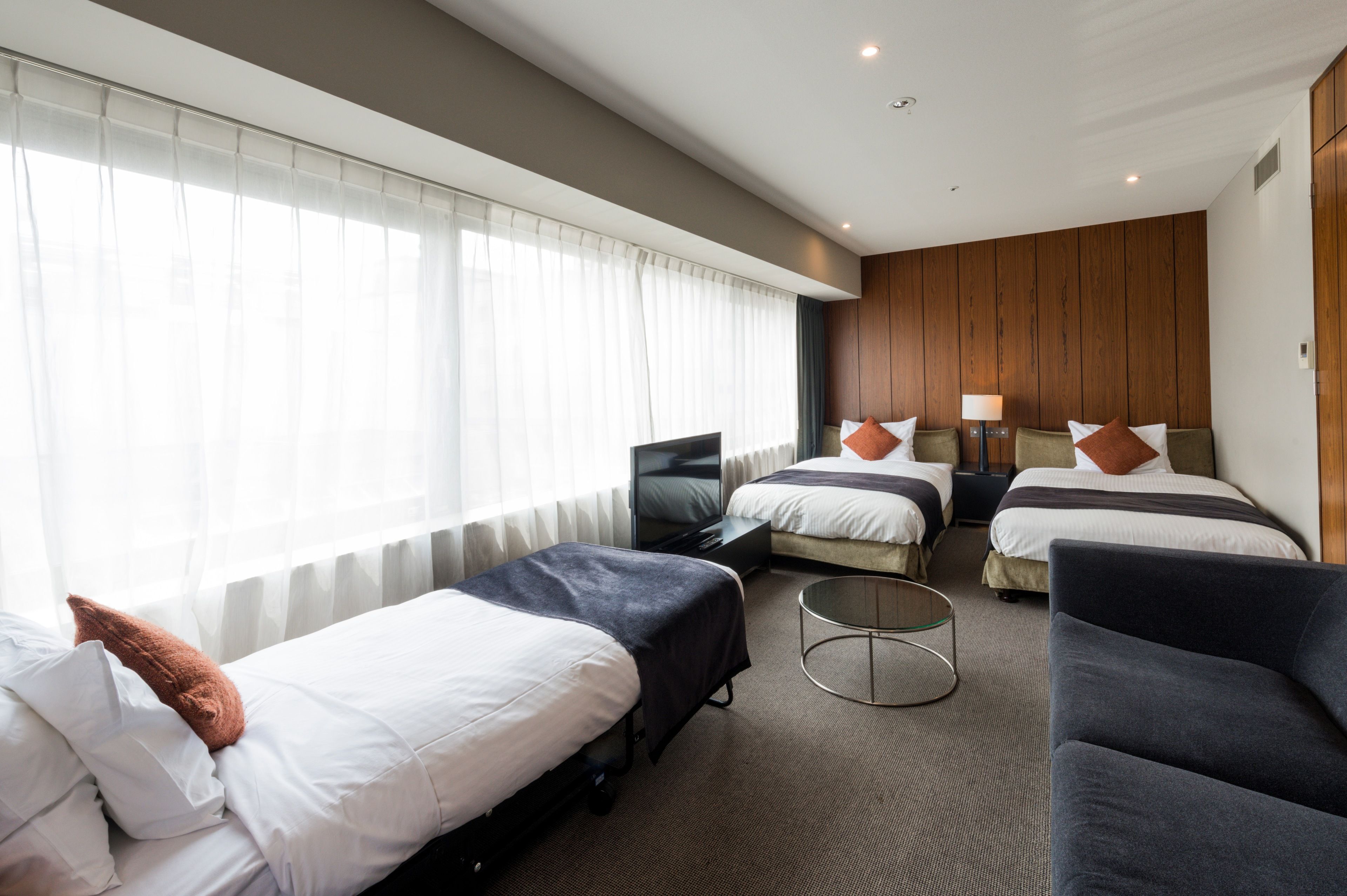 1 bedroom, in-room safe, desk, blackout curtains