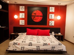 มินิบาร์, โต๊ะทำงาน, ห้องเก  ็บเสียง, Wi-Fi ฟรี
