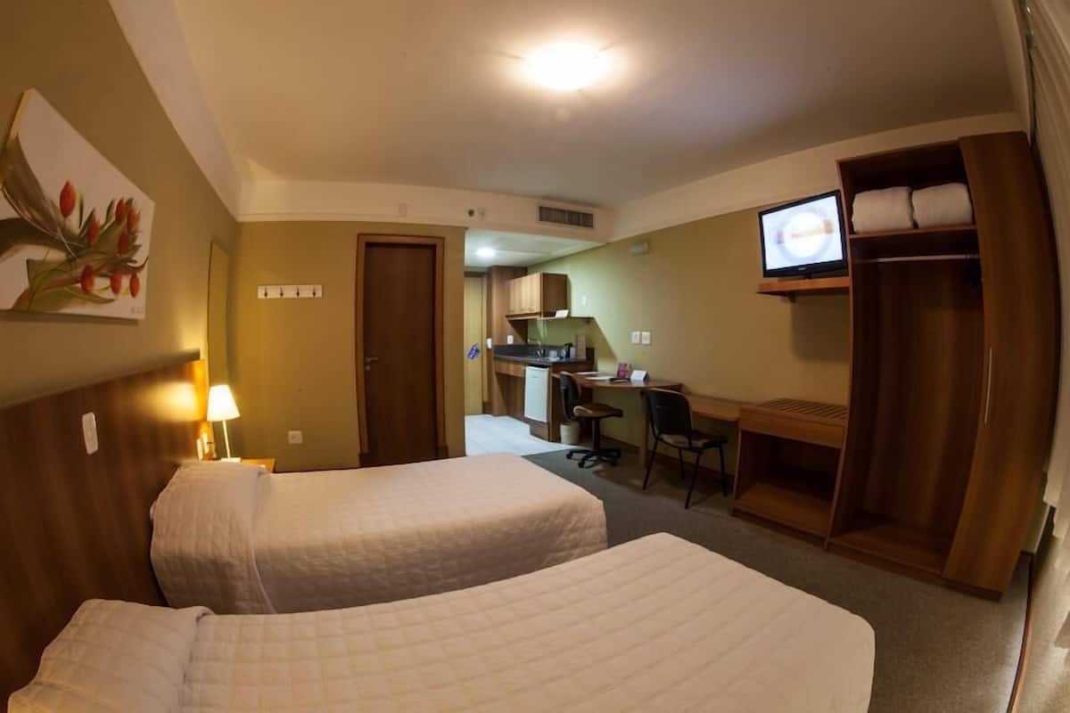 Minibar, desk, soundproofing, free WiFi