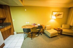 Minibar, desk, soundproofing, free WiFi - Tri Hotel Executive Caxias (Caxias do Sul)