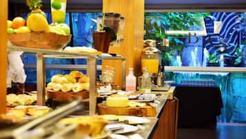 Desayuno buffet incluido todos los días