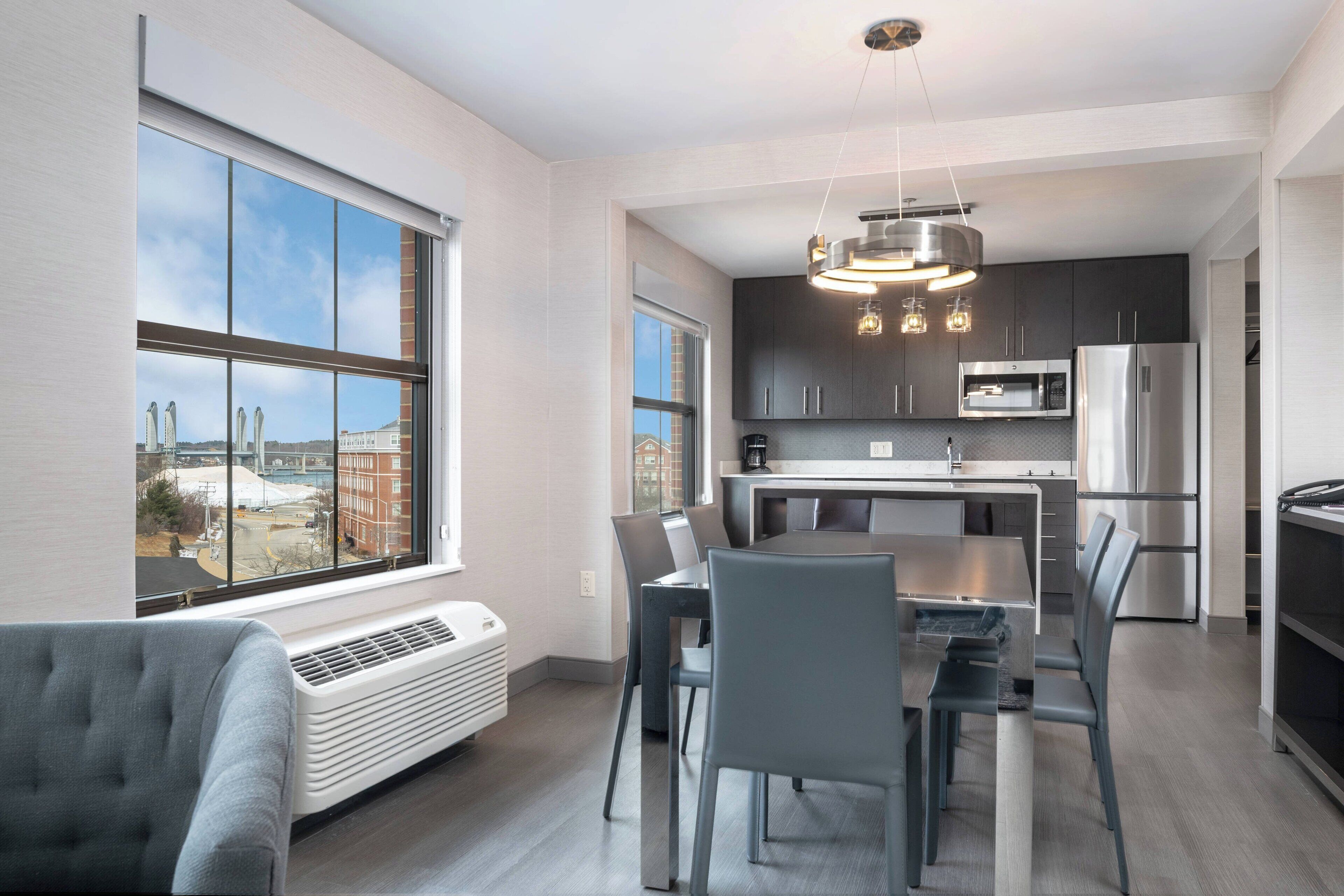 fridge, microwave, stovetop, dishwasher