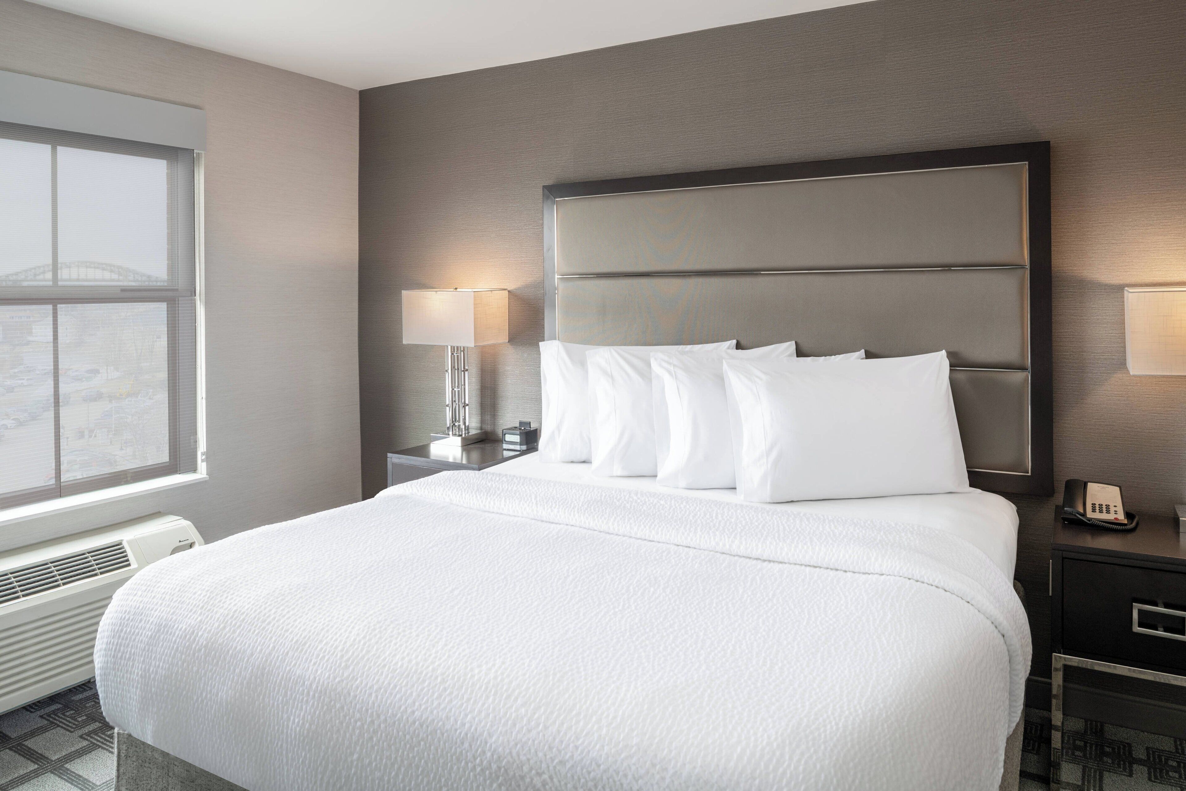 suite, 1 bedroom | 1 bedroom, desk, laptop workspace, blackout curtains