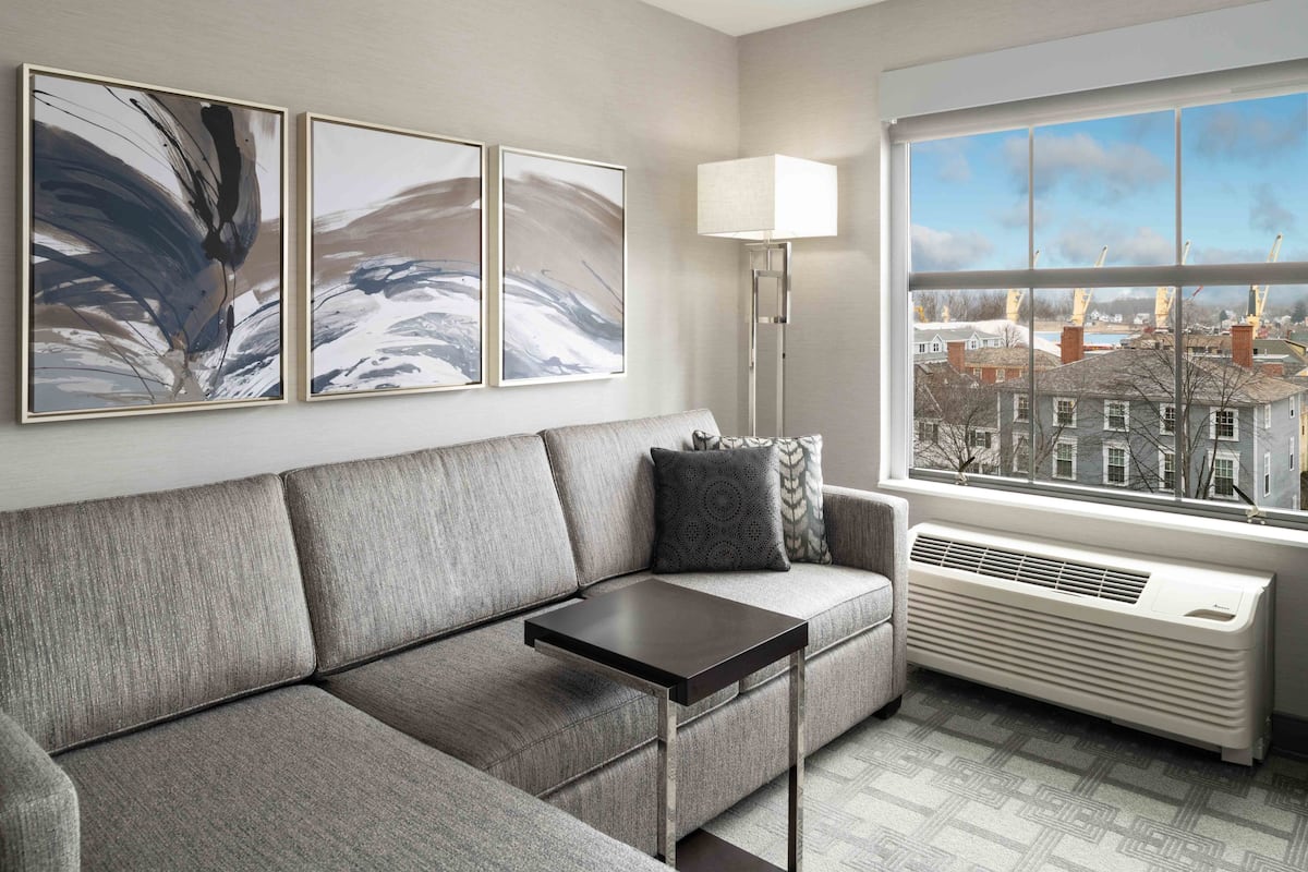 1 bedroom, desk, laptop workspace, blackout curtains