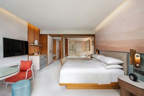 1 bedroom, down comforters, minibar, in-room safe