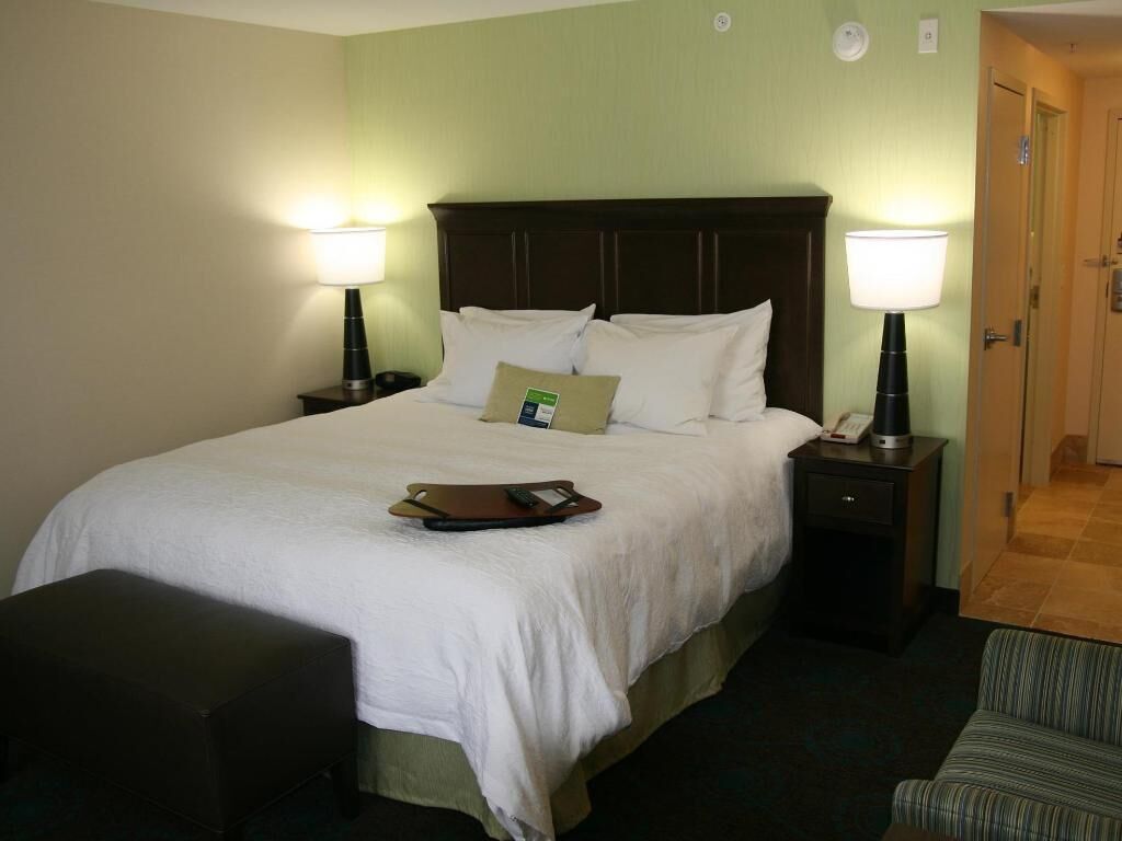 Premium bedding, down duvets, in-room safe, desk