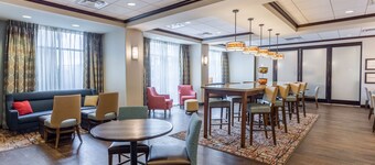 แฮมป์ตันอินน์ มินนีแอโพลิส/ชาโคปี