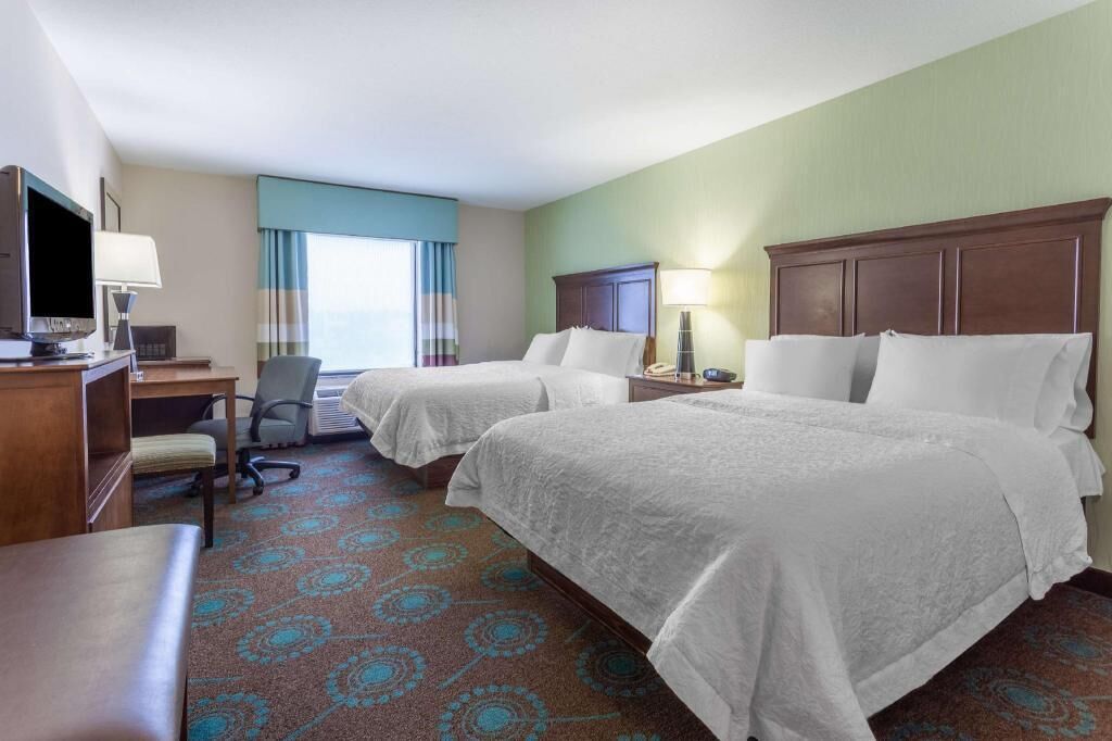 Premium bedding, down duvets, in-room safe, desk