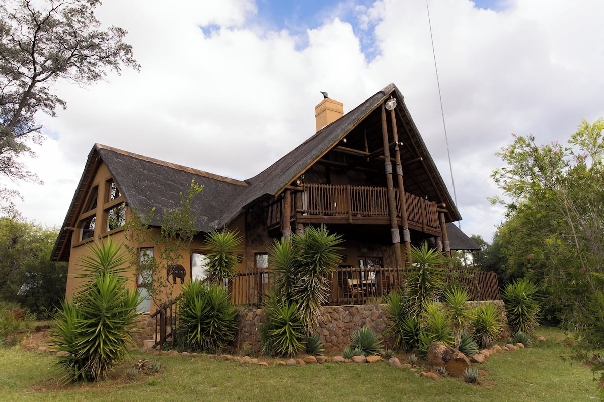6 Sleeper Chalet | Blick auf den Garten