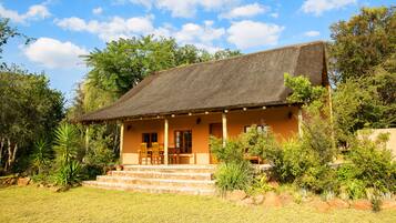4 Sleeper Chalet | Garden view