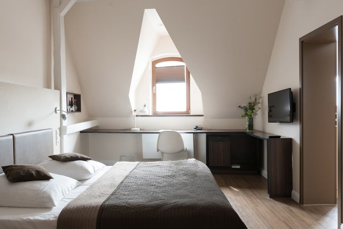 double or twin room | premium bedding, minibar, in-room safe, desk